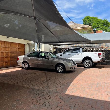 Goodey'S Guesthouse Pretoria-Noord Kültér fotó