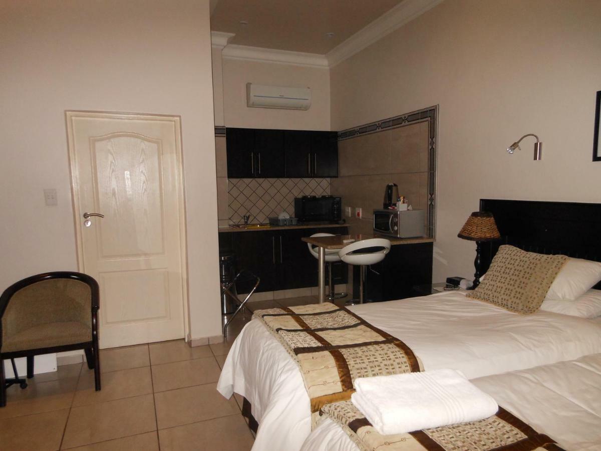 Goodey'S Guesthouse Pretoria-Noord Kültér fotó